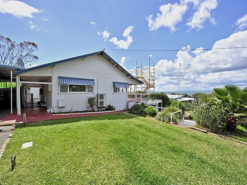 2 Peter Street, Halls Head WA 6210