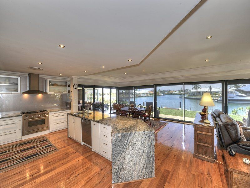 31 Waterside Drive, Dudley Park WA 6210