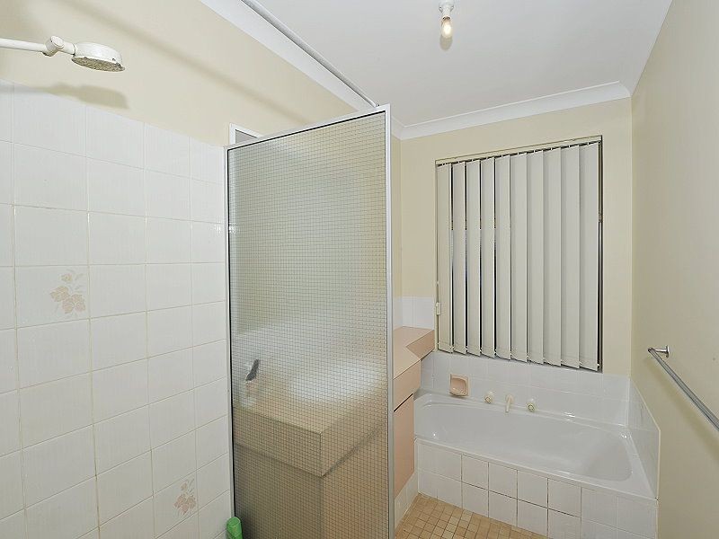 6/7 Karara Close, Halls Head WA 6210