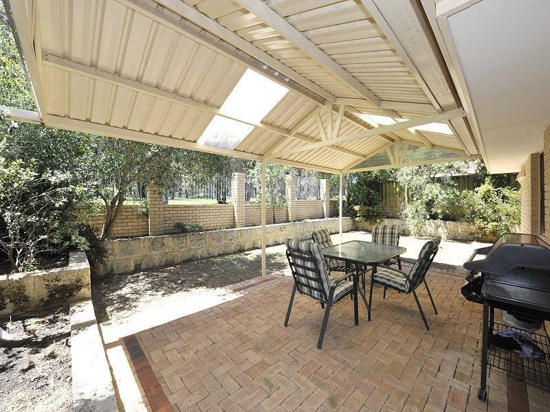 6/7 Karara Close, Halls Head WA 6210