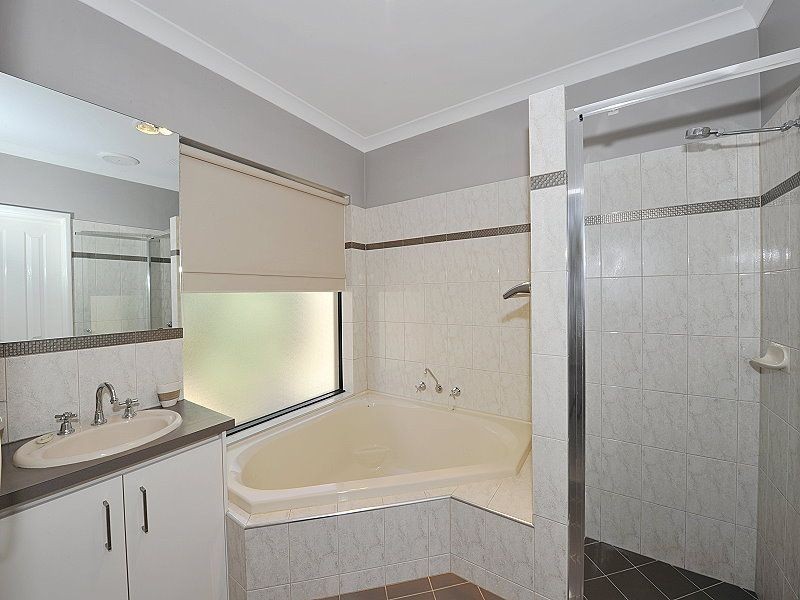 7 Guilderton Close, Erskine WA 6210