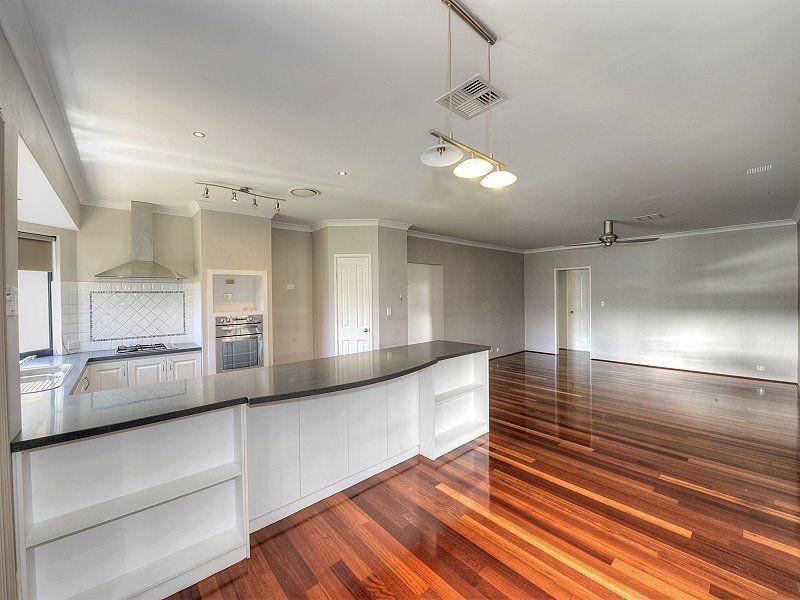 7 Guilderton Close, Erskine WA 6210