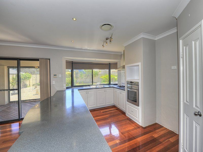 7 Guilderton Close, Erskine WA 6210