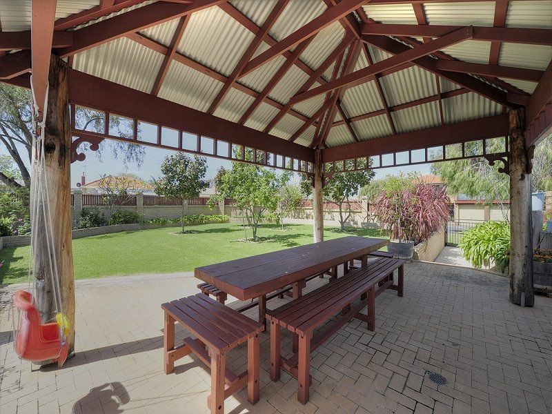 6 Bolton Street, Dudley Park WA 6210