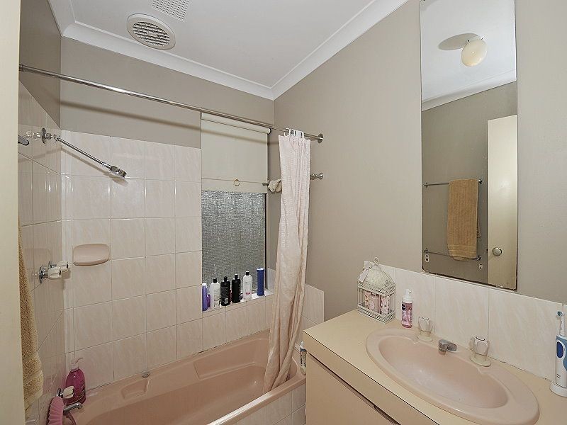 4 Augusta Mews, Meadow Springs WA 6210