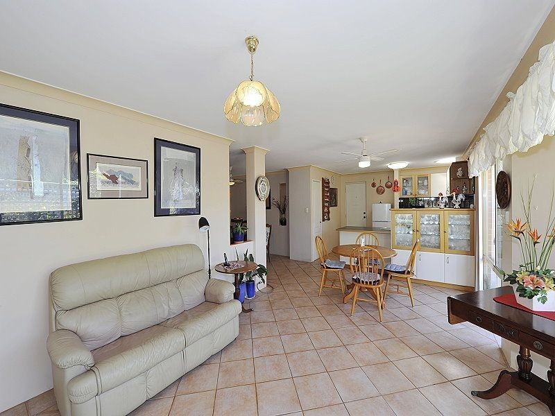 8 Tacoma Loop, Dudley Park WA 6210