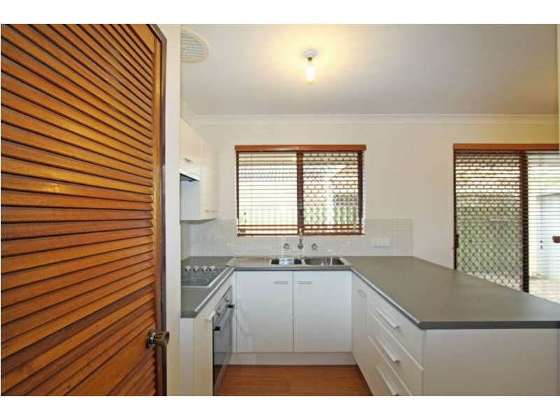 3/8 Perseus Road, Silver Sands WA 6210