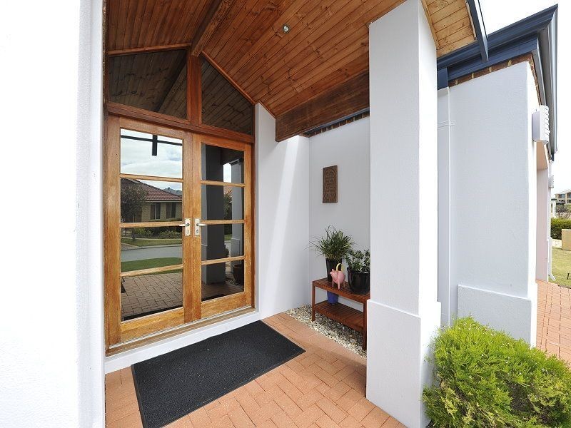 8 Tahoe Street, Secret Harbour WA 6173