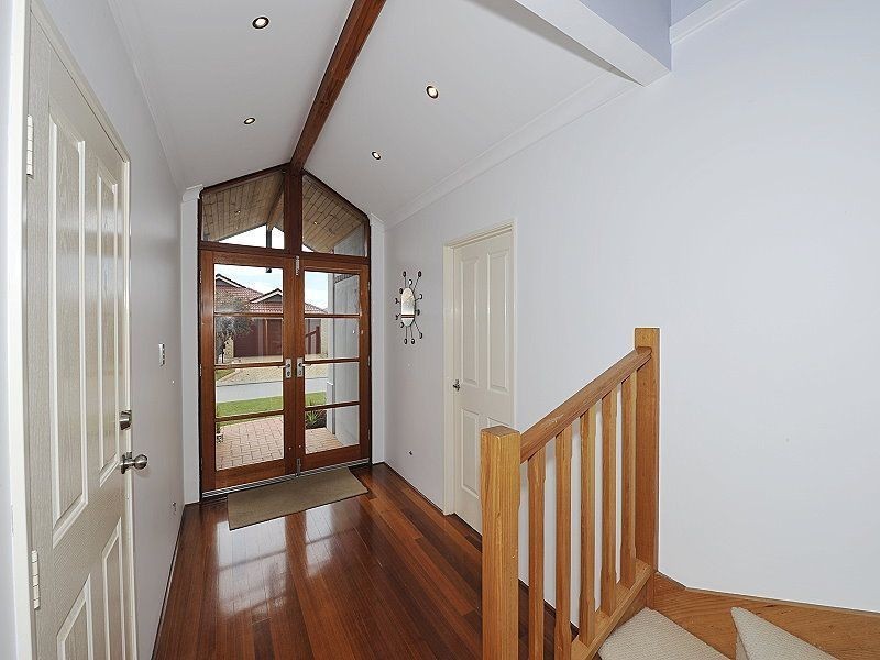 8 Tahoe Street, Secret Harbour WA 6173