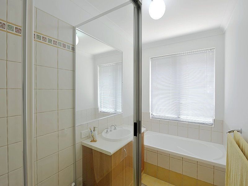 8 Tahoe Street, Secret Harbour WA 6173