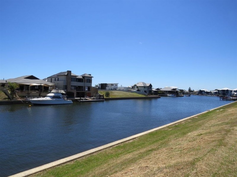 Lot 1/5 Apollo Drive, Halls Head WA 6210