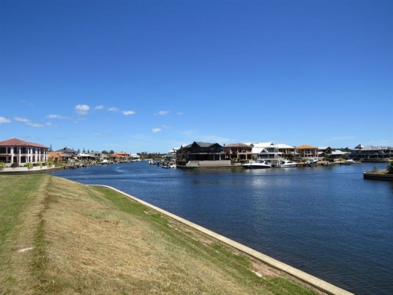 Lot 1/5 Apollo Drive, Halls Head WA 6210