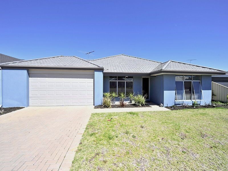 5 Pelora View, Lakelands WA 6180