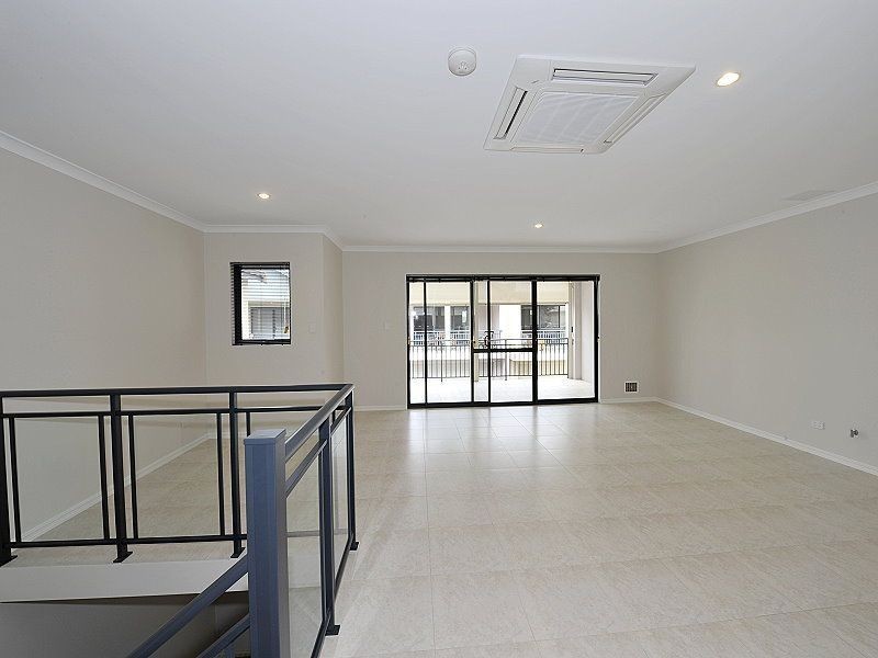 11/28 Davey Street, Mandurah WA 6210
