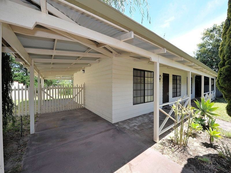28 Scrivener Place, Halls Head WA 6210