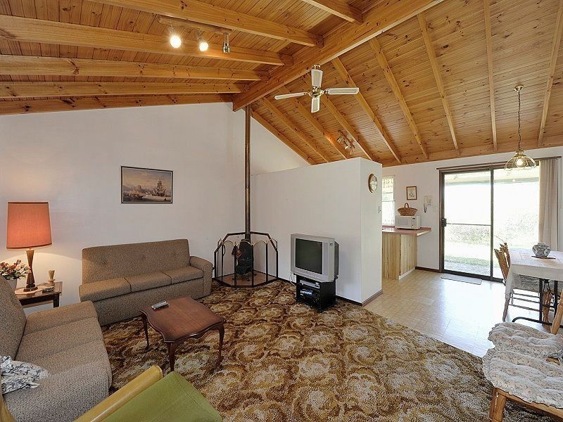 28 Scrivener Place, Halls Head WA 6210