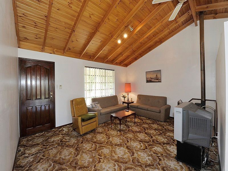 28 Scrivener Place, Halls Head WA 6210