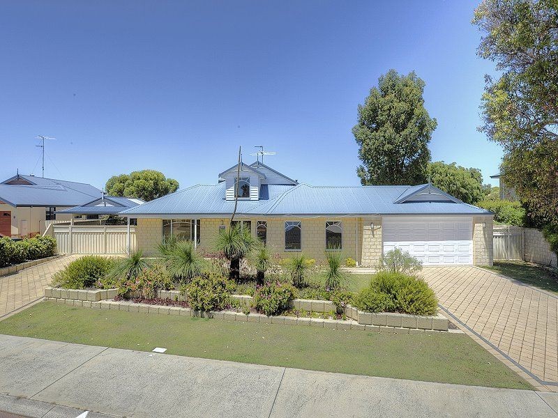 10 Placid Waters Parade, Coodanup WA 6210