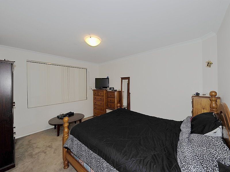 22 Hokitika Drive, Dudley Park WA 6210