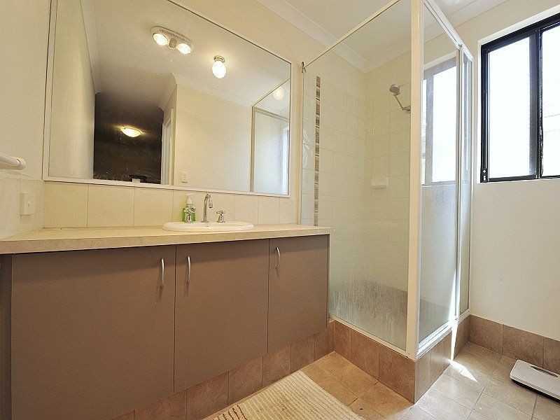 22 Hokitika Drive, Dudley Park WA 6210