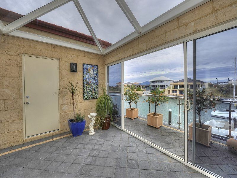 43 Sandpiper Island Retreat, Wannanup WA 6210
