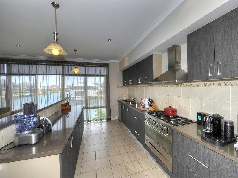 43 Sandpiper Island Retreat, Wannanup WA 6210