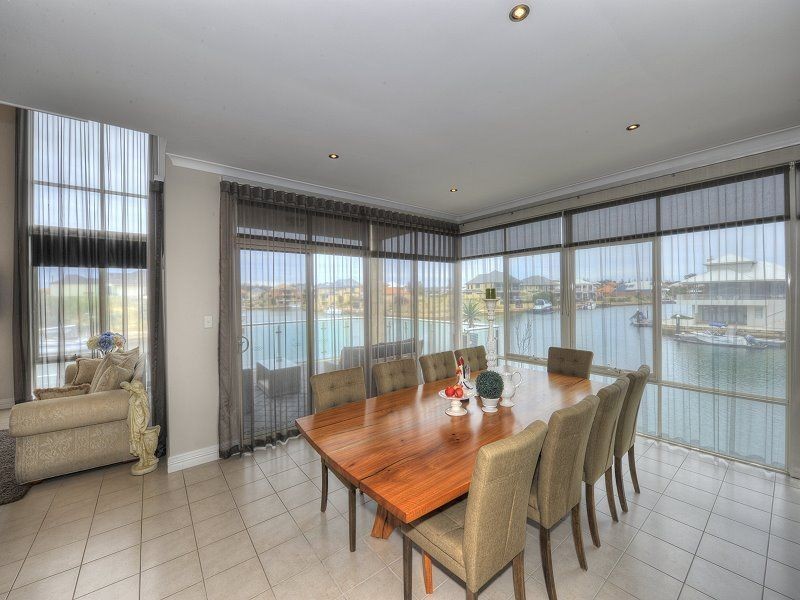 43 Sandpiper Island Retreat, Wannanup WA 6210