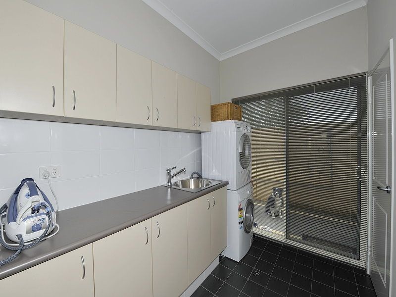43 Sandpiper Island Retreat, Wannanup WA 6210