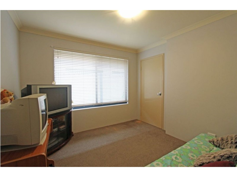 27 Hudson Drive, Dudley Park WA 6210
