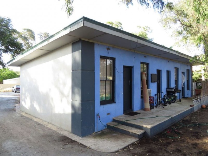 26 Peter Street, Halls Head WA 6210