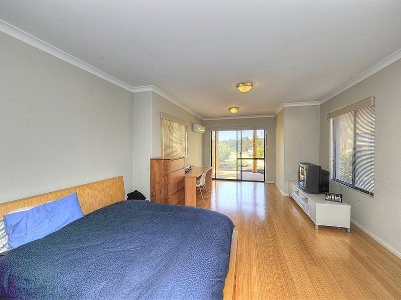 4/21 Bertram Street, Coodanup WA 6210