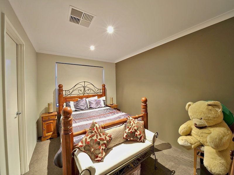 3 Wombarra Street, Secret Harbour WA 6173