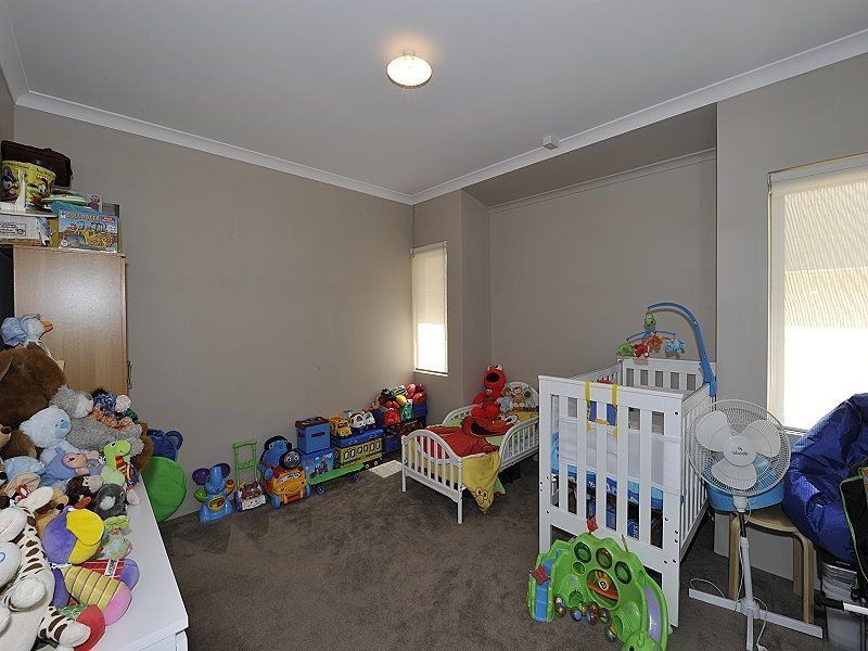 29 Dowerin Circuit, Lakelands WA 6180