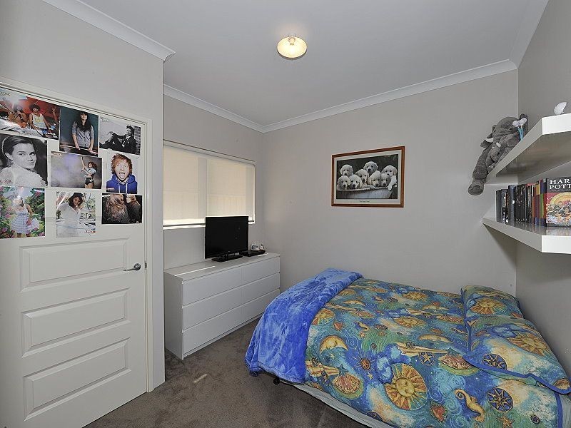 29 Dowerin Circuit, Lakelands WA 6180