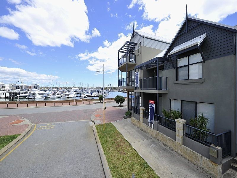 3/1 Bowsprit Way, Mandurah WA 6210