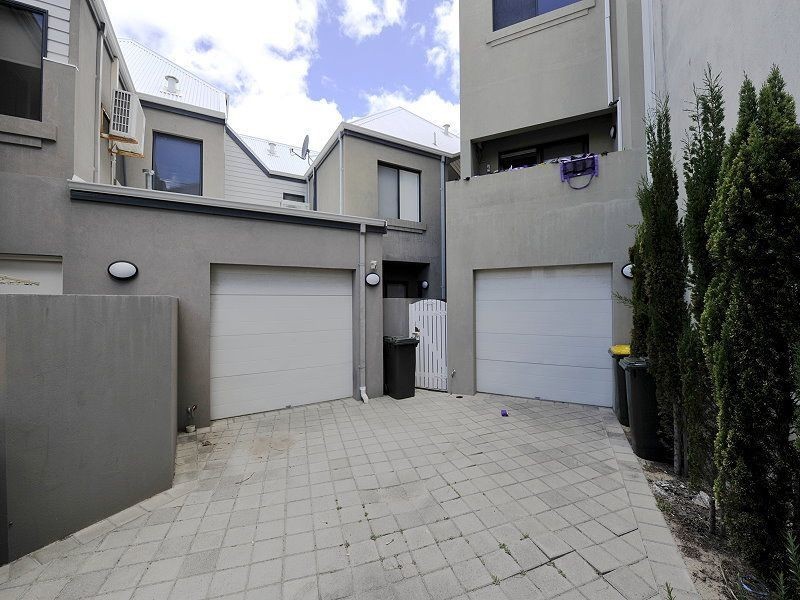 3/1 Bowsprit Way, Mandurah WA 6210