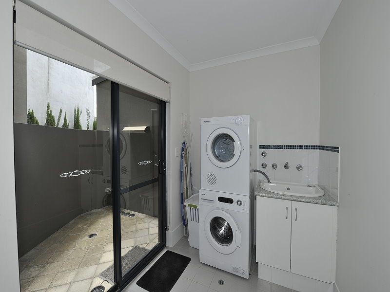 3/1 Bowsprit Way, Mandurah WA 6210