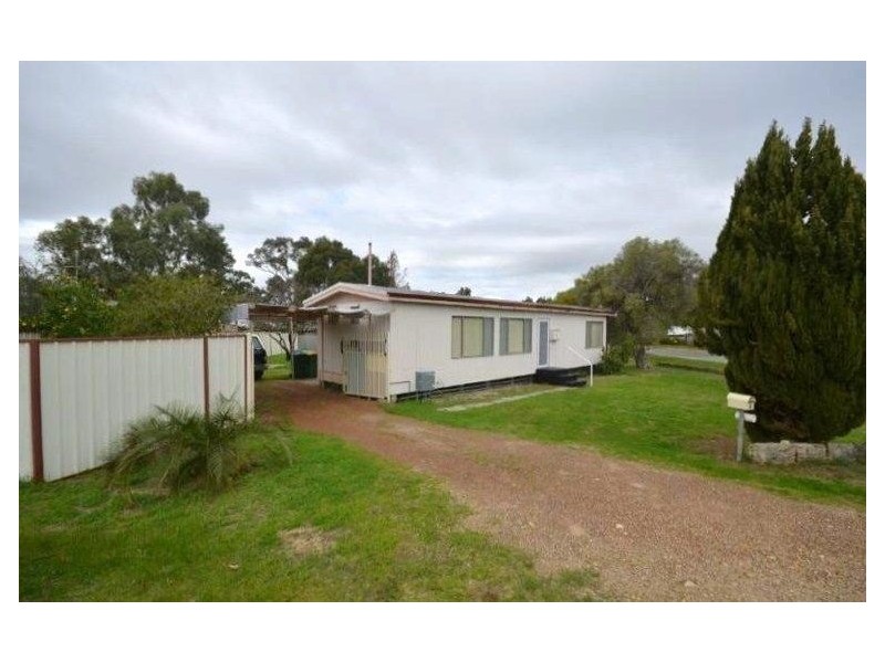 6 Doongin Place, Greenfields WA 6210
