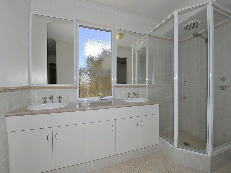 11 Harbour Retreat, Erskine WA 6210