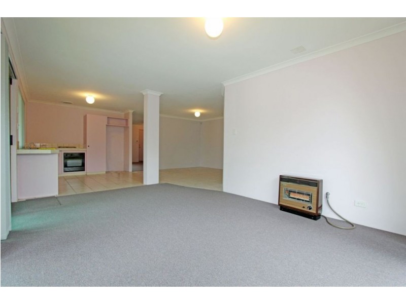 10 Meda Close, Greenfields WA 6210