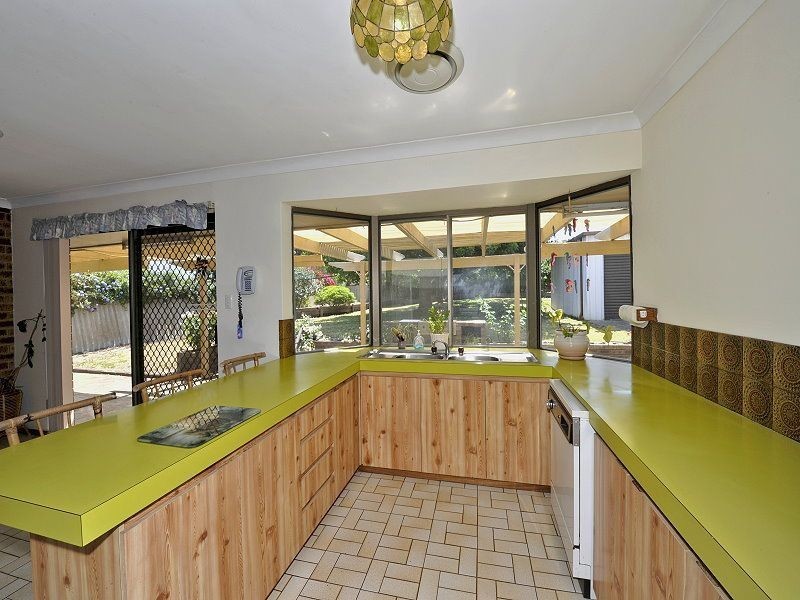 16 Muir Place, Halls Head WA 6210