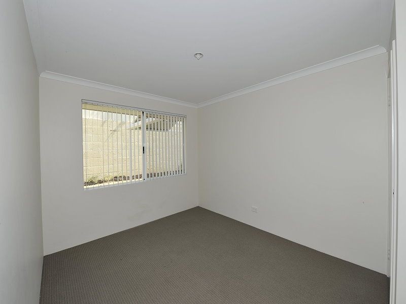 14 Cawana Parkway, Lakelands WA 6180