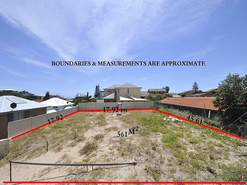 12A Valley Road, Halls Head WA 6210