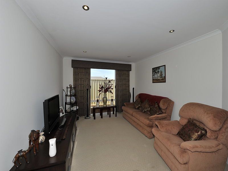 128 Yindana Boulevard, Lakelands WA 6180