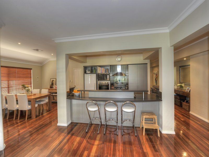 11 Cranbrook Crescent, Dawesville WA 6211