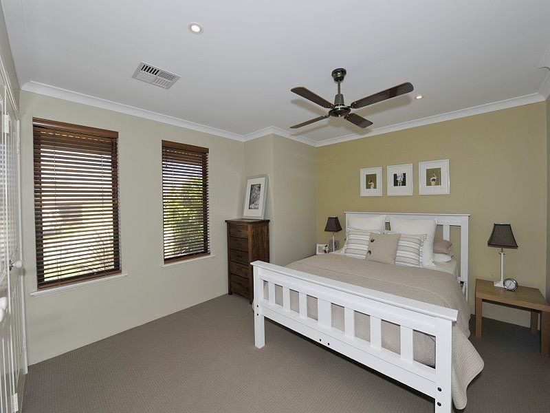 11 Cranbrook Crescent, Dawesville WA 6211
