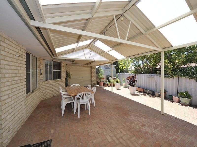 17 Staunton Rise, Halls Head WA 6210