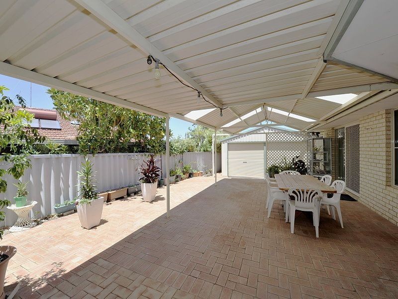 17 Staunton Rise, Halls Head WA 6210