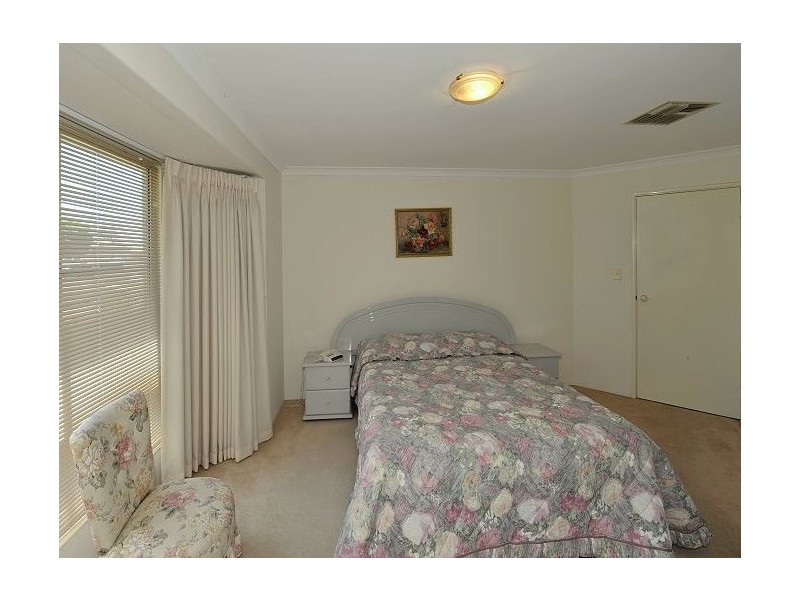 17 Staunton Rise, Halls Head WA 6210