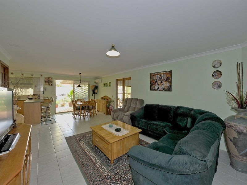 11 Latiano Green, Secret Harbour WA 6173